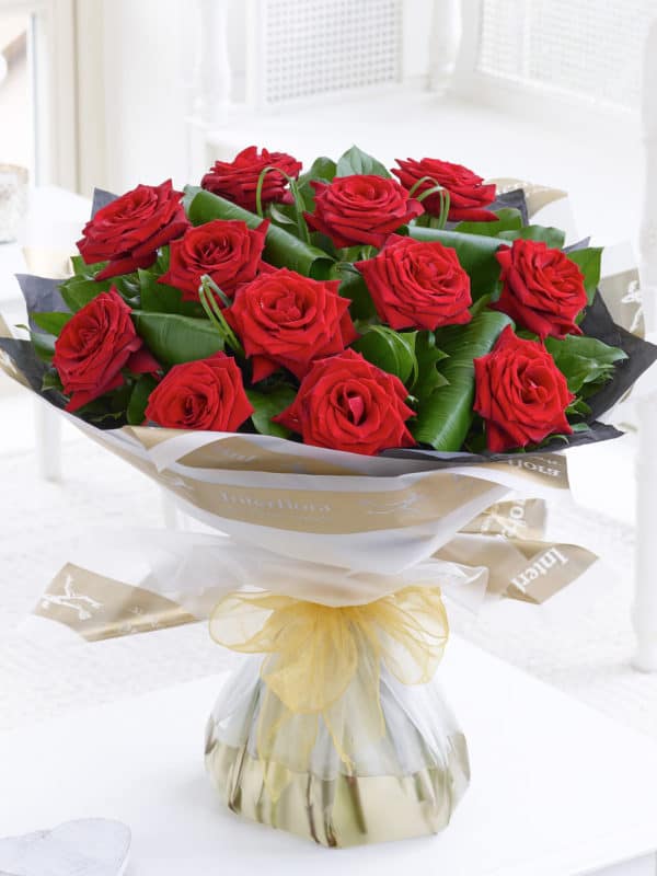 Luxury Long Stem Roses Hand-tied